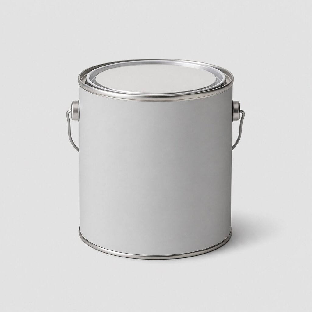 Pot de peinture bois intérieur blanc satiné de 2,5 L sur fond clair