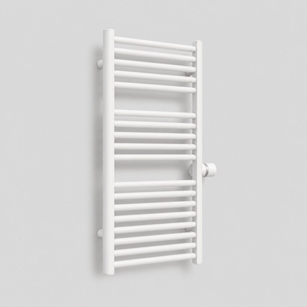 Petit sèche-serviettes blanc étroit, présenté seul sur fond clair
